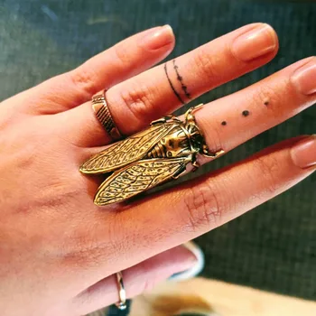 Abartılı Böcek Metal Pirinç Ağustosböceği Yüzük Unisex Koyu Serin Abartma Yaratıcı Ayarlanabilir Yüzük Goth moda takı Hediye
